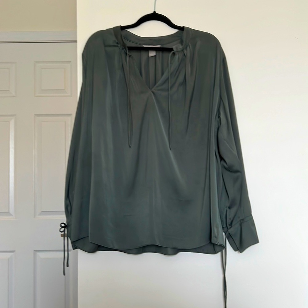 H&M - Long Sleeve Satin Blouse - Grey - XXL